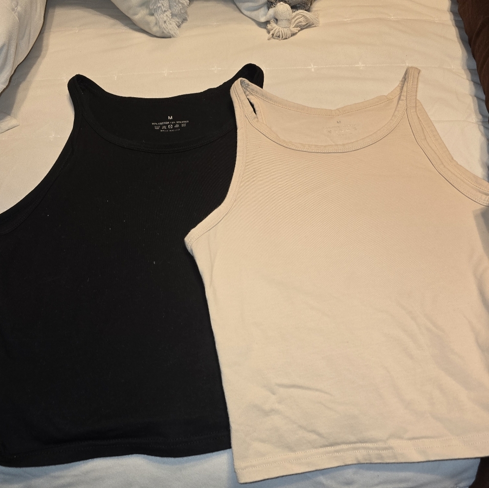 🎄AMAZON CROP TOPS